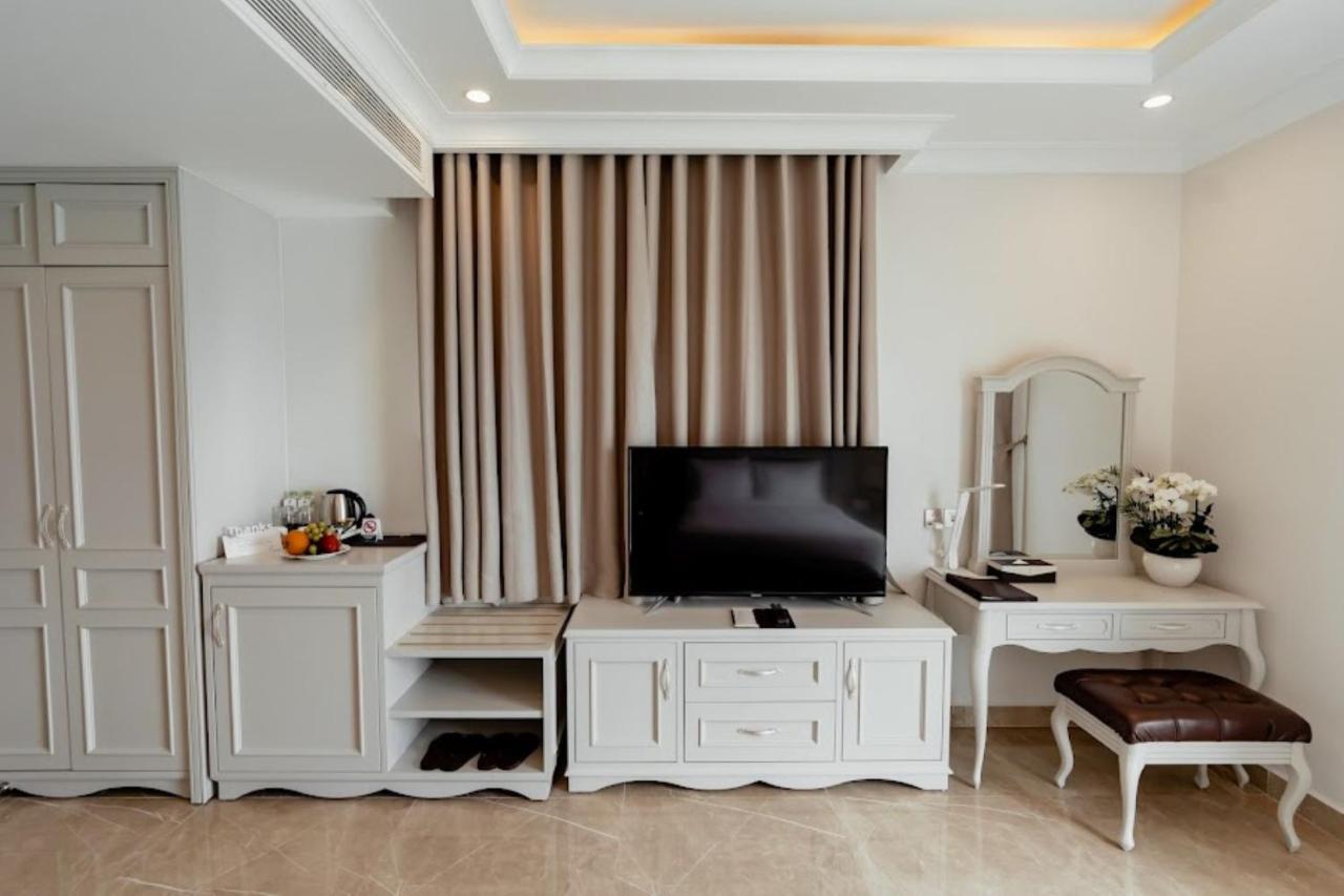 Merperle Beach Hotel Nha Trang Exterior photo