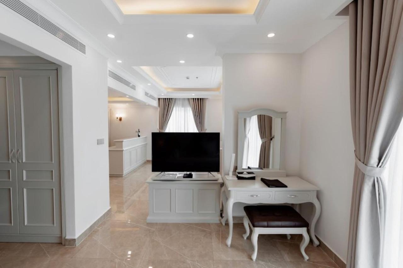 Merperle Beach Hotel Nha Trang Exterior photo