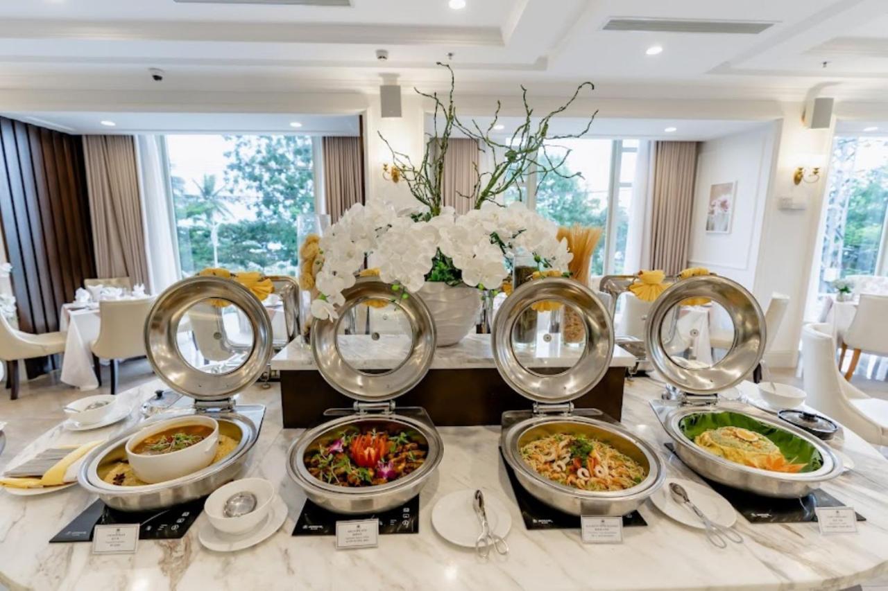 Merperle Beach Hotel Nha Trang Exterior photo