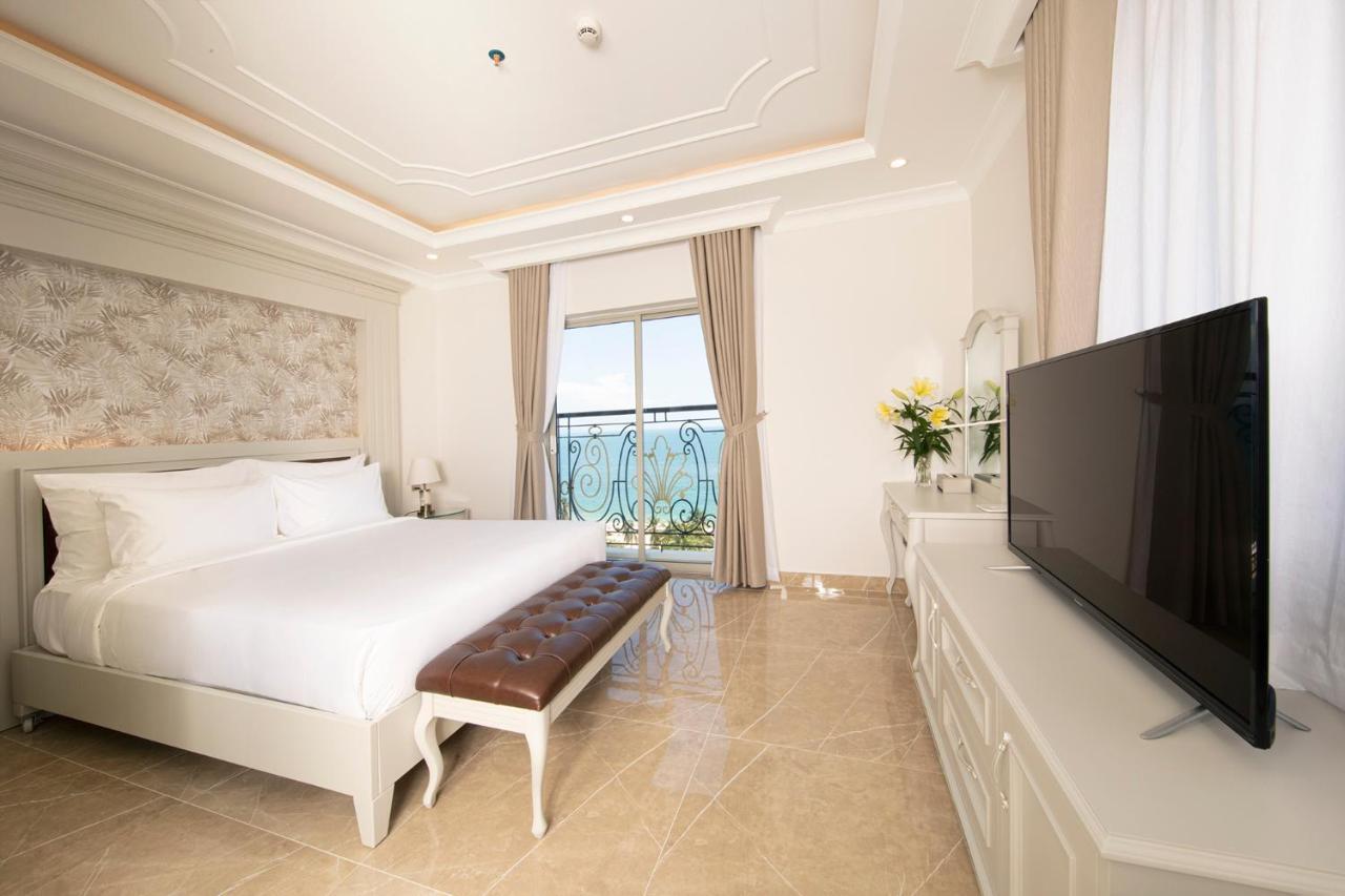 Merperle Beach Hotel Nha Trang Exterior photo