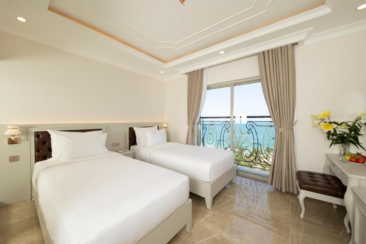 Merperle Beach Hotel Nha Trang Exterior photo